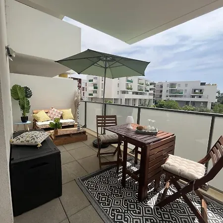 Bright Cocoon With Terrace In